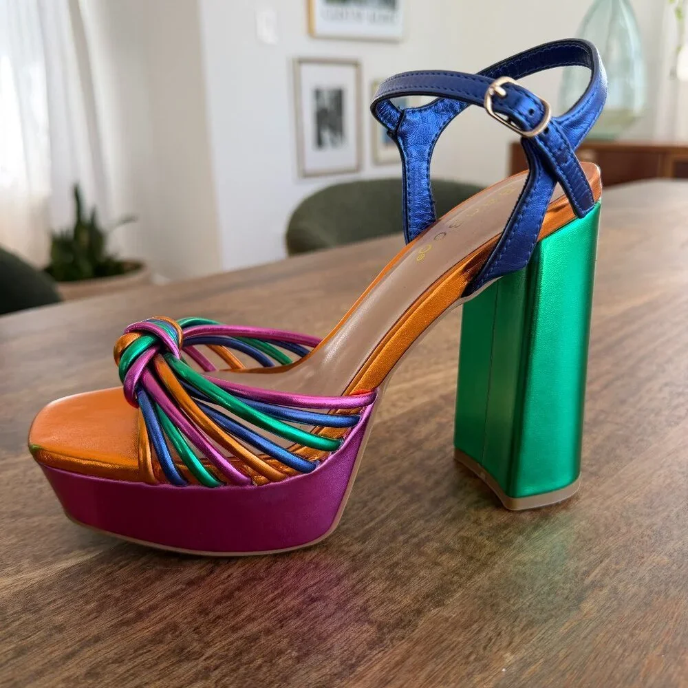 NEW Bamboo Multicolor Platform Block Heel Sandals Size 6